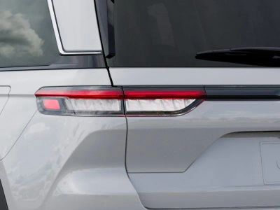2026 Jeep Grand Cherokee — photo 9 view