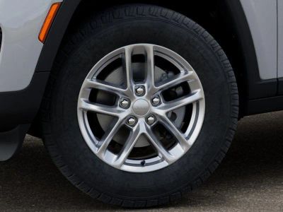 2026 Jeep Grand Cherokee — photo 8 view