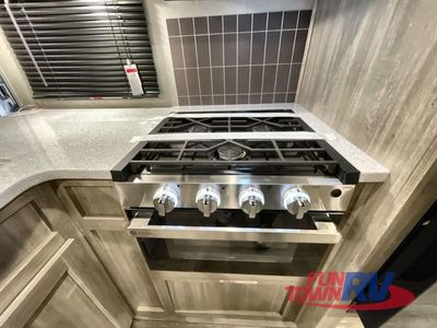 2026 Coachmen RV Catalina Legacy - Photo 25