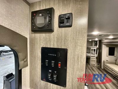2026 Coachmen RV Catalina Legacy - Photo 35