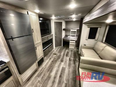 2026 Coachmen RV Catalina Legacy - Photo 16