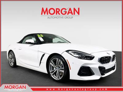 2025 BMW Z4 sDrive30i in White — front three-quarter view