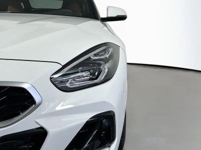 2025 BMW Z4 — photo 9 view