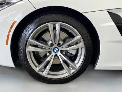 2025 BMW Z4 — photo 11 view