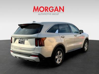 2026 Kia Sorento — photo 7 view
