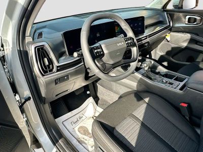 2026 Kia Sorento — photo 9 view
