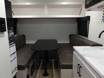 2026 Jayco Jay Feather Air SL - Photo 6