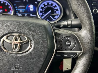 2021 Toyota Camry — photo 17 view