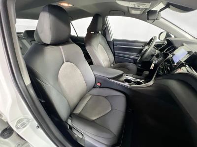 2021 Toyota Camry — photo 26 view