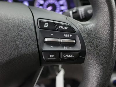 2020 Hyundai Elantra — photo 16 view