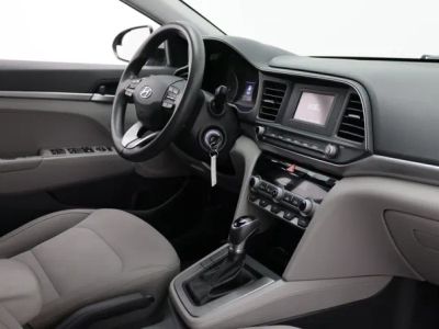 2020 Hyundai Elantra — photo 29 view