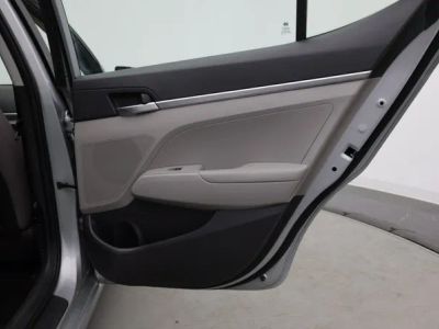2020 Hyundai Elantra — photo 26 view