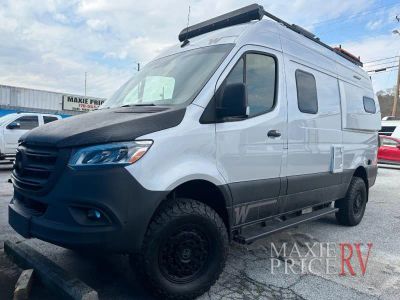 2021 Winnebago Revel - Photo 4