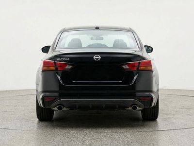 2025 Nissan Altima - Photo 3
