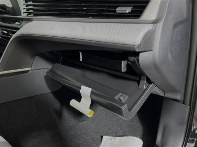 2025 Toyota Camry — photo 32 view