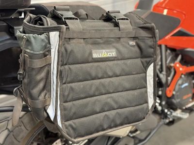2022 KTM 1290 Super Adventure S - Photo 7