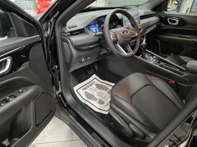 2026 Jeep Compass — photo 15 view
