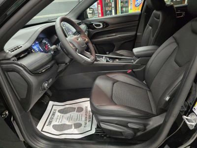 2026 Jeep Compass — photo 16 view