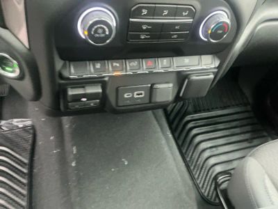 2026 Chevrolet Silverado 2500HD — photo 13 view
