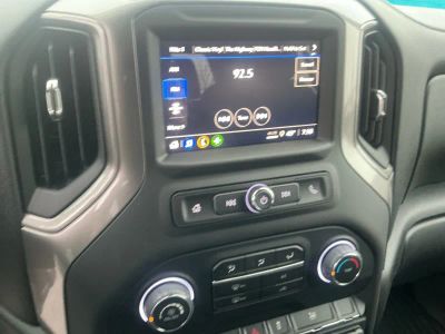 2026 Chevrolet Silverado 2500HD — photo 12 view