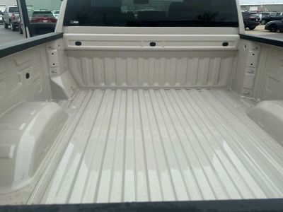 2026 Chevrolet Silverado 2500HD — photo 18 view