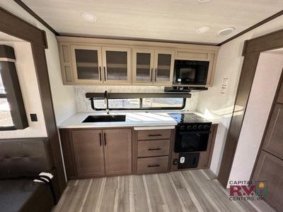 2026 Keystone RV Cougar Half-Ton — photo 17 view