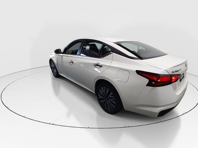 2025 Nissan Altima - Photo 5