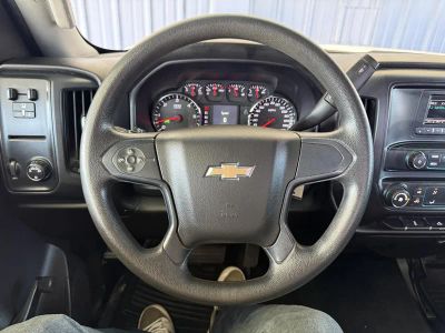 2016 Chevrolet Silverado — photo 21 view