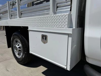2016 Chevrolet Silverado — photo 12 view