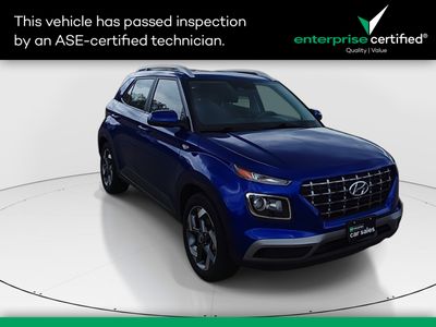 2025 Hyundai Venue SEL IVT — front three-quarter view