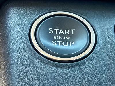 2023 Land Rover Defender — photo 35 view