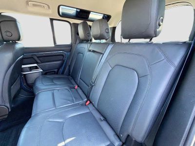 2023 Land Rover Defender — photo 19 view
