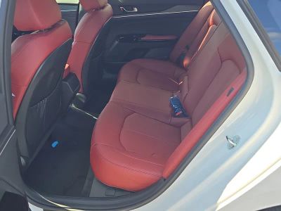 2026 Kia K5 — photo 18 view