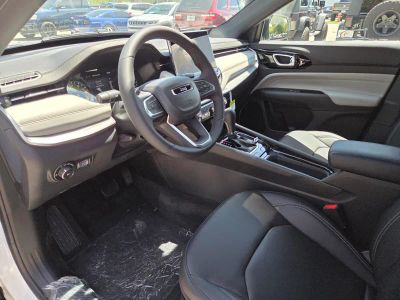 2026 Jeep Compass — photo 13 view