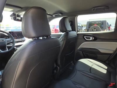 2026 Jeep Compass — photo 9 view