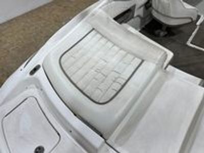 2004 Cobalt 220 - Photo 14