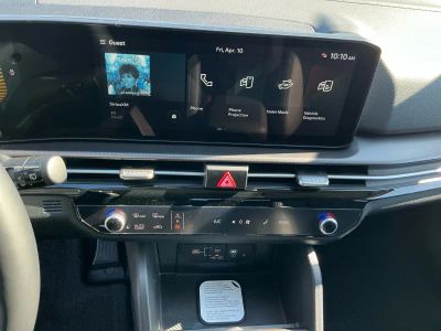 2026 Kia Sportage — photo 12 view