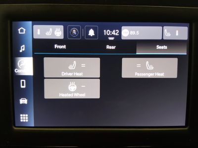 2024 Chrysler Voyager - Photo 18