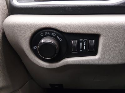 2024 Chrysler Voyager - Photo 13