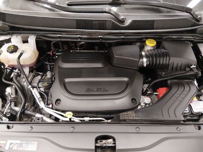 2024 Chrysler Voyager - Photo 9