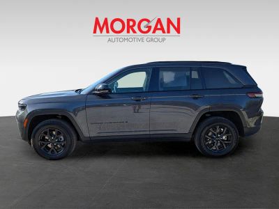 2026 Jeep Grand Cherokee — engine compartment view
