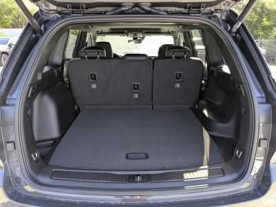 2026 Jeep Grand Cherokee — photo 11 view