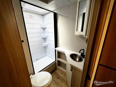 2026 Winnebago Thrive - Photo 9