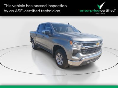 2025 Chevrolet Silverado 1500 2WD Crew Cab 147" LT — front three-quarter view