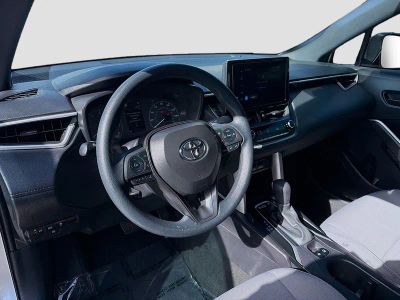 2025 Toyota Corolla Cross — photo 9 view