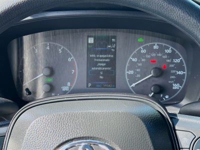 2025 Toyota Corolla Cross — photo 11 view