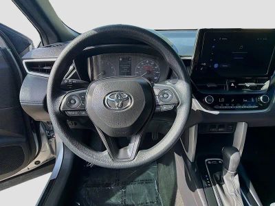 2025 Toyota Corolla Cross — photo 10 view