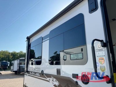 2026 Forest River RV Cherokee Grey Wolf Black Label - Photo 6