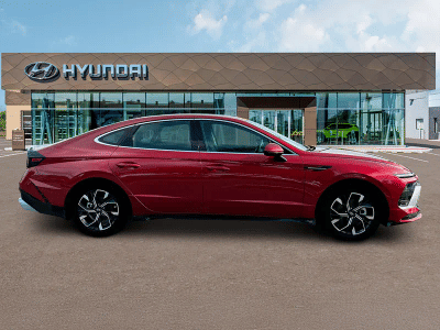 2025 Hyundai Sonata - Photo 9