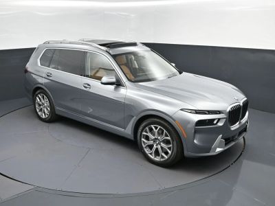 2026 BMW X7 N/A in Skyscraper Grey Metallic — front three-quarter view